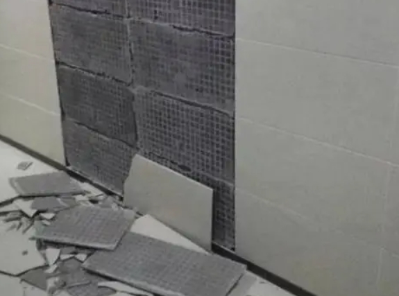 翠峦瓷砖空鼓维修公司分享下翠峦墙砖松动维修的知识